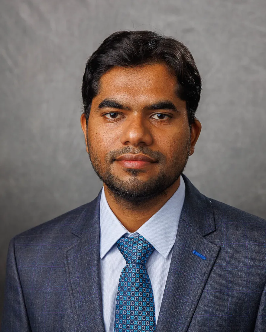 Mahdi Hasan headshot