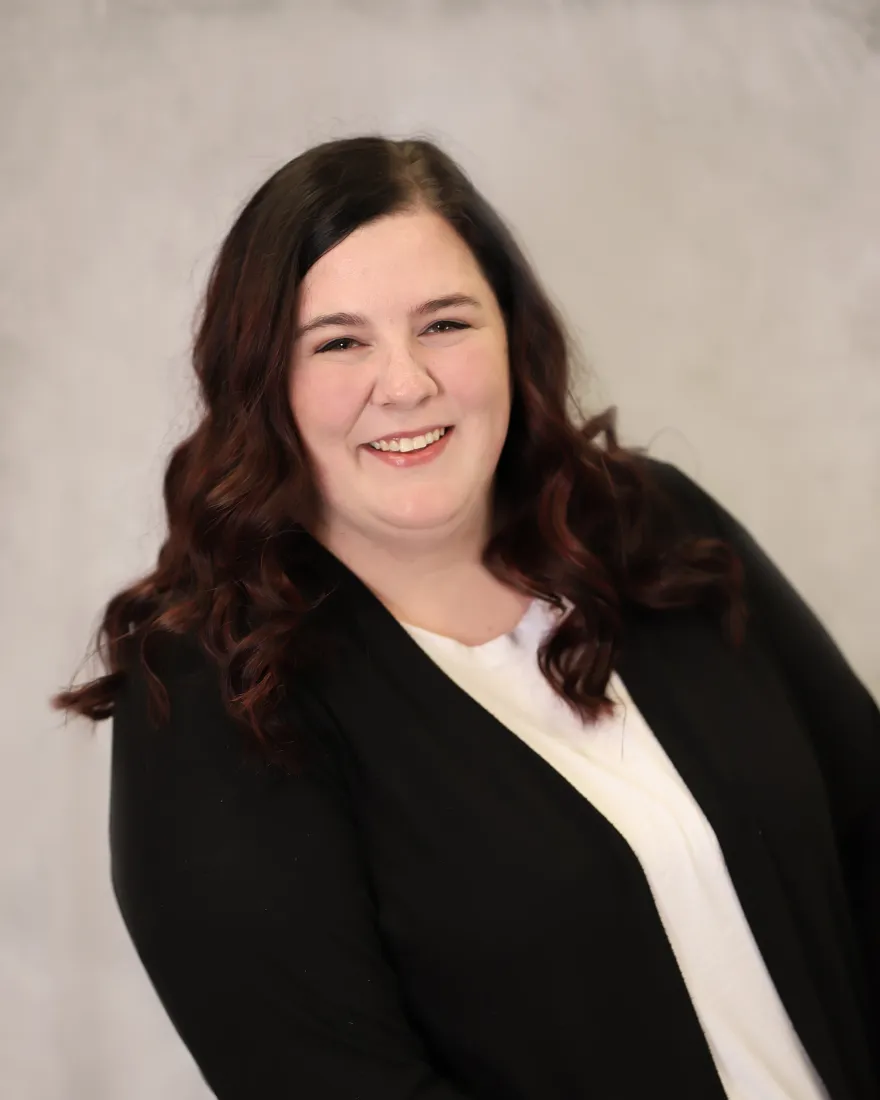 Robin Davis, Professional headshot photo