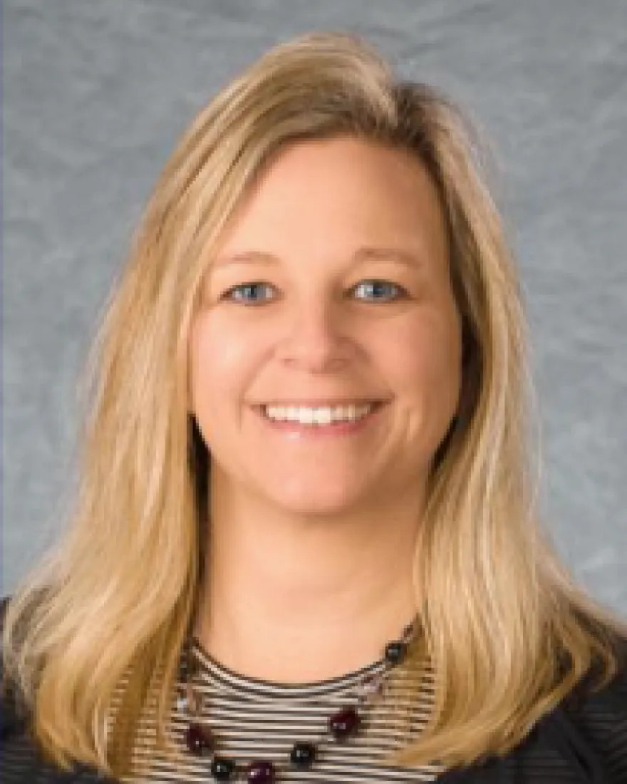 Photo of Extension Staff Assistant Jennifer Webb