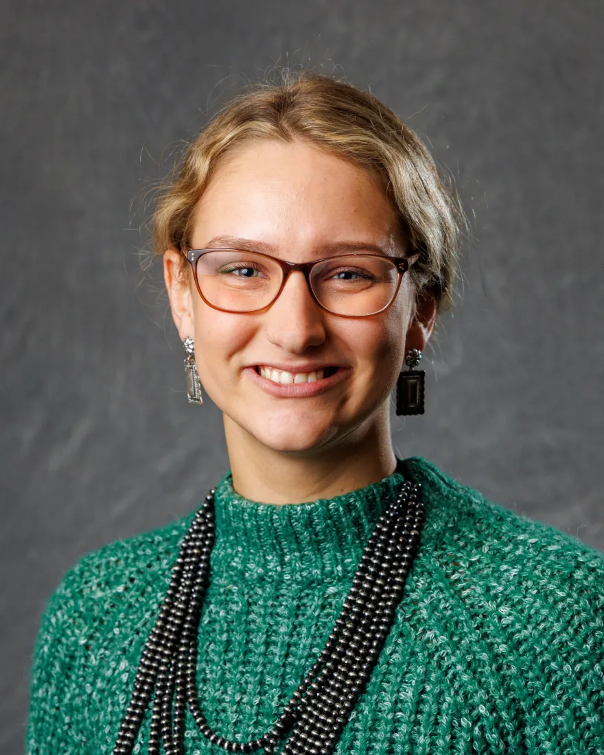 Anna Meyers headshot